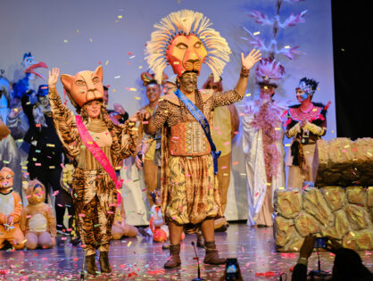 El Carnaval de Gines 2020 arranca con una espectacular proclamación de los Ninfos y un Pregón Inaugural lleno de fantasía